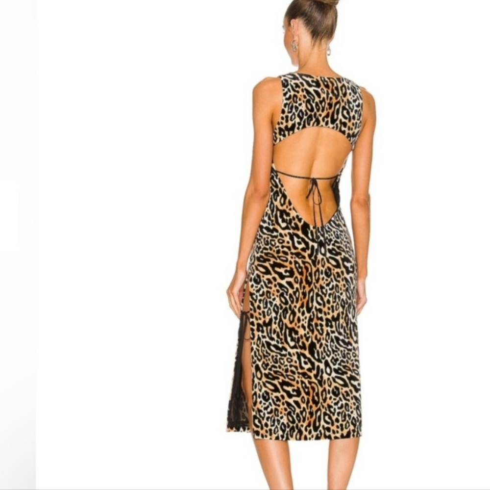 Revolve H:ours Kori midi dress! NWT